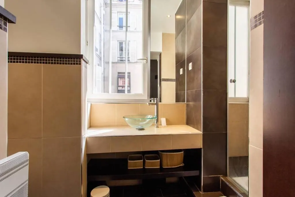 Hsh Magnifique Appartement Clery Sentier Paryż 0*,